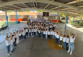 ¡Con los niños no! Estudiantes y docentes de la primaria Ignacio Manuel Altamirano se unen al clamor por la Paz en Sinaloa