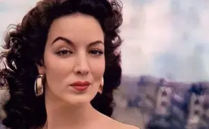 María Félix, un legado de elegancia, el cine y la moda de la época de oro