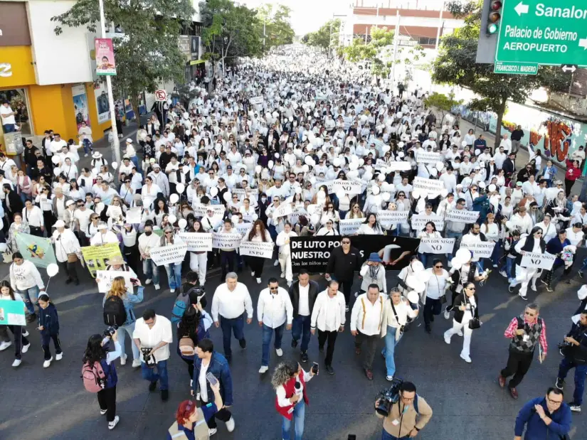 Marchan en Culiacán para exigir justicia por la muerte de Gael y Alexander. Foto: Lino Ceballos