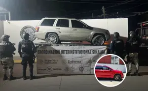 Decomisan auto Cupra blindado con explosivos para dron y ponchallantas en Culiacán