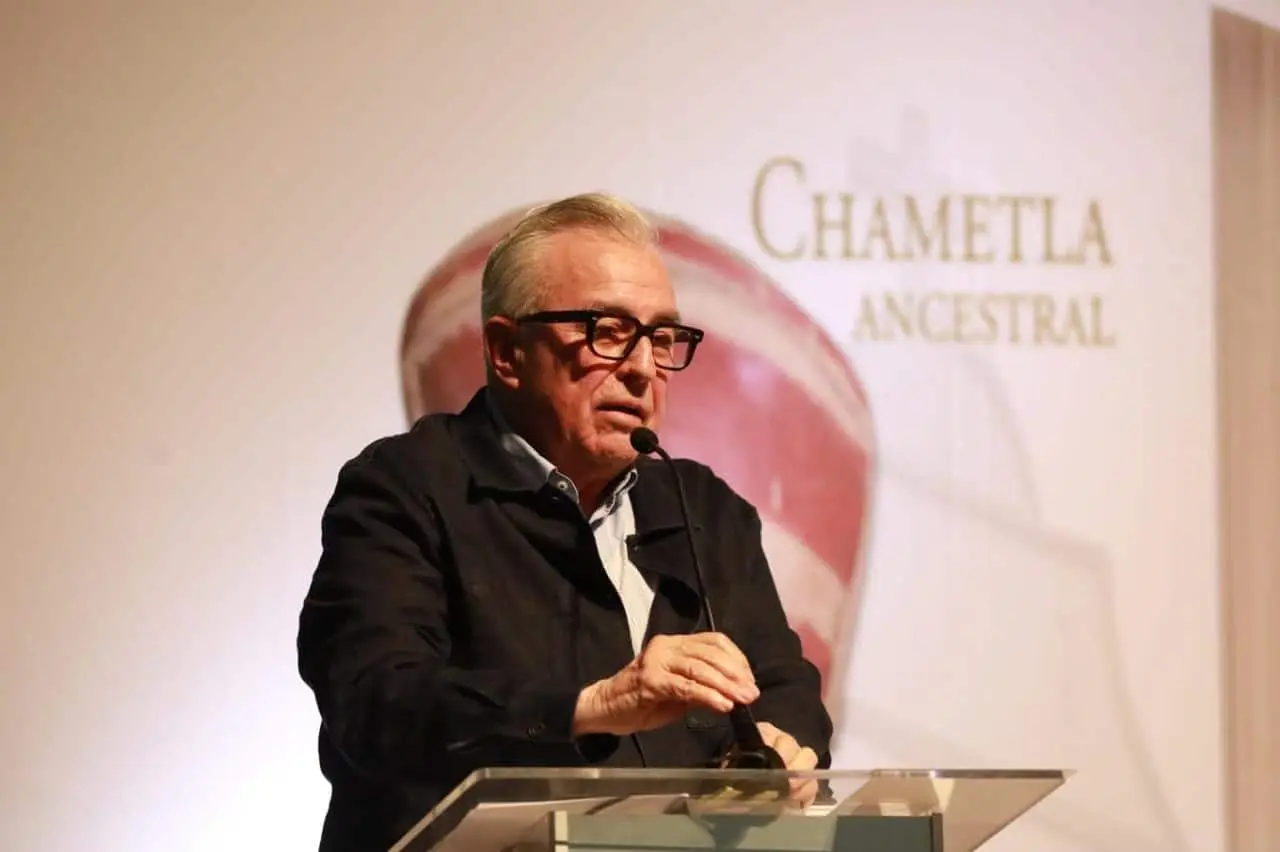 Esta es la trayectoria del actual gobernador. Foto: Senado de la República