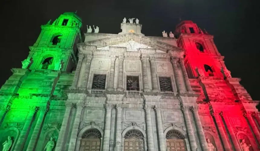 Catedral ubicada atrás de los Portales de Toluca. Imagen: Miriam Torres