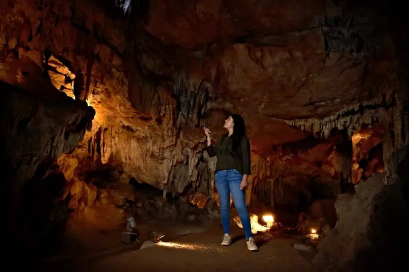 Estalactitas en Grutas de la Estrella (imagen de México Desconocido).