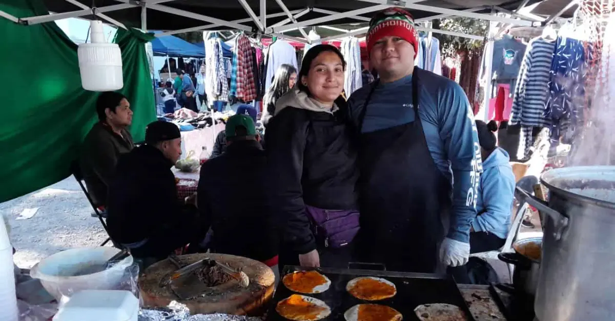 Luis Fernando y Ana Rosario son los genios de las quesabirrias en Villa Juárez