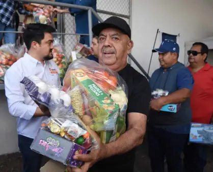 "Vamos por Culiacán" realiza segunda entrega de apoyo alimentario a músicos y meseros