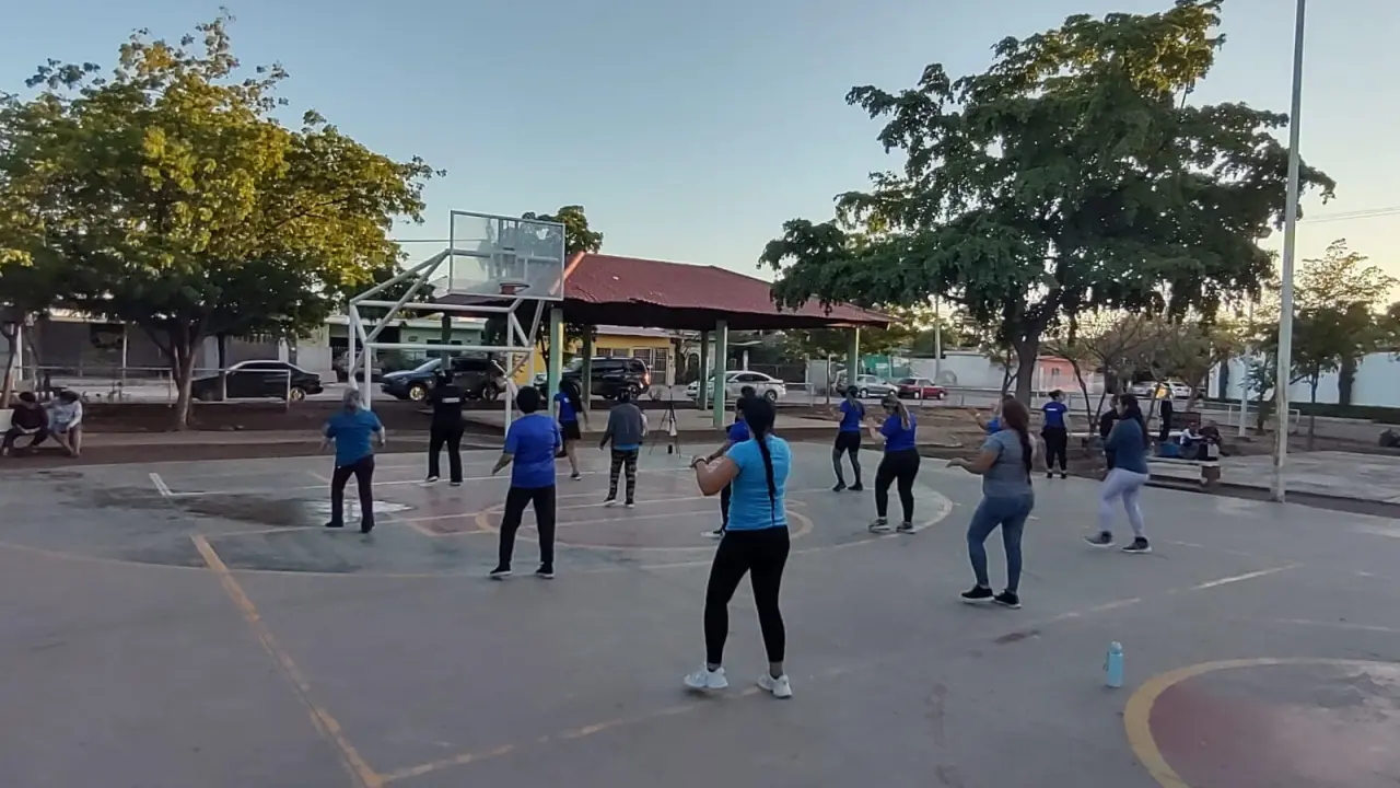 El parque de la colonia 21 de Marzo, ubicado al sur de Culiacán, ha sido un espacio de recreación y encuentro comunitario desde 1974. Foto: Juan Madrigal