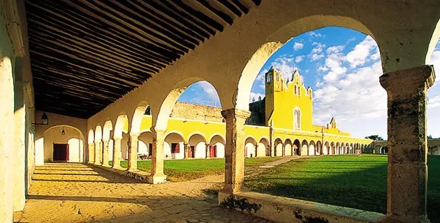 Izamal, Pueblo Mágico en Yucatán. Foto: Secretaría de Turismo. 