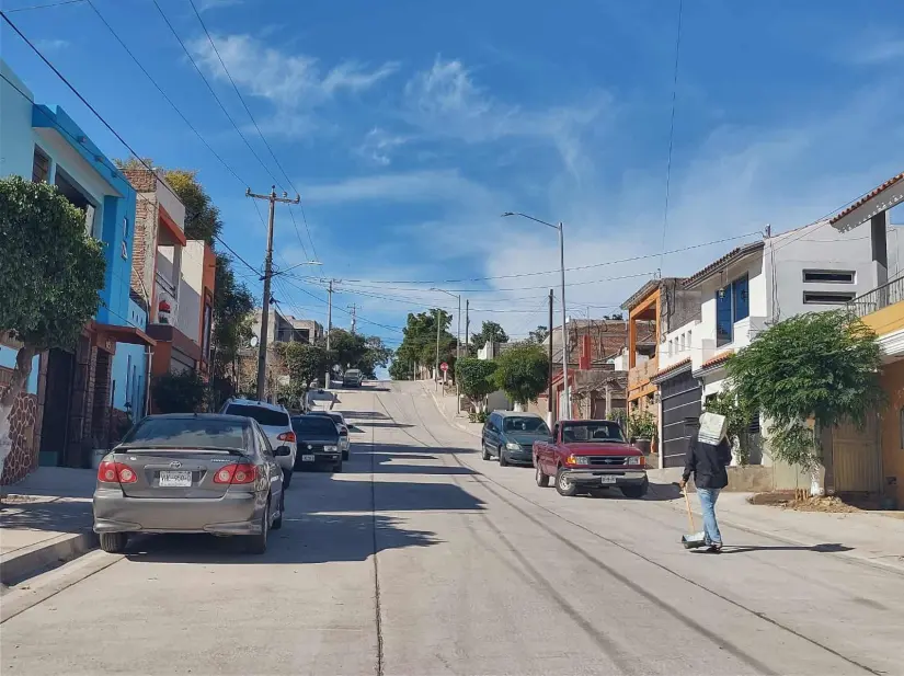 La colonia Lázaro Cárdenas en Culiacán se transforma con la pavimentación de la calle Manuel Canalizo