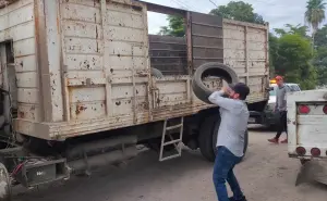 Vecinos de La Costera en Culiacán se suman a la Campaña de Descacharrización