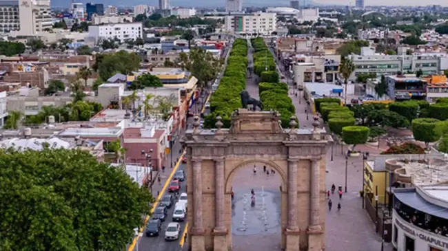 El Arco de la Calzada es un monumento imperdible al visitar la ciudad de León.