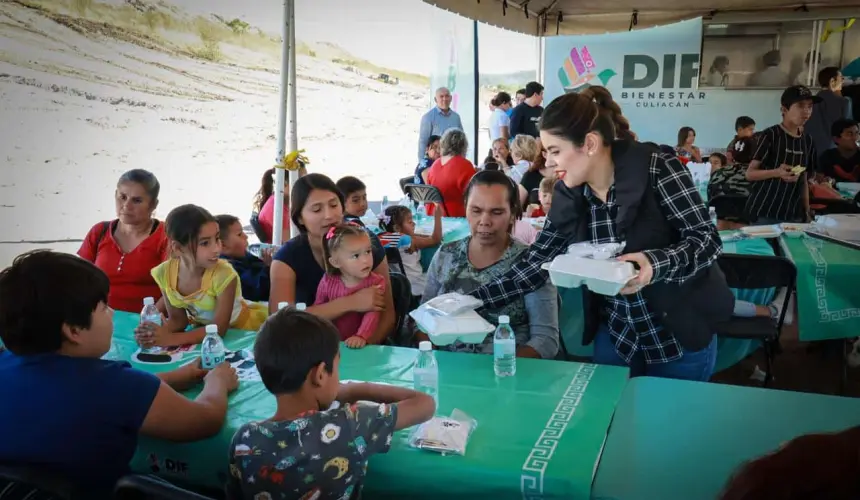 DIF Culiacán atiende a 250 familias con su cocina móvil en la colonia Ampliación Bicentenario en Culiacán.