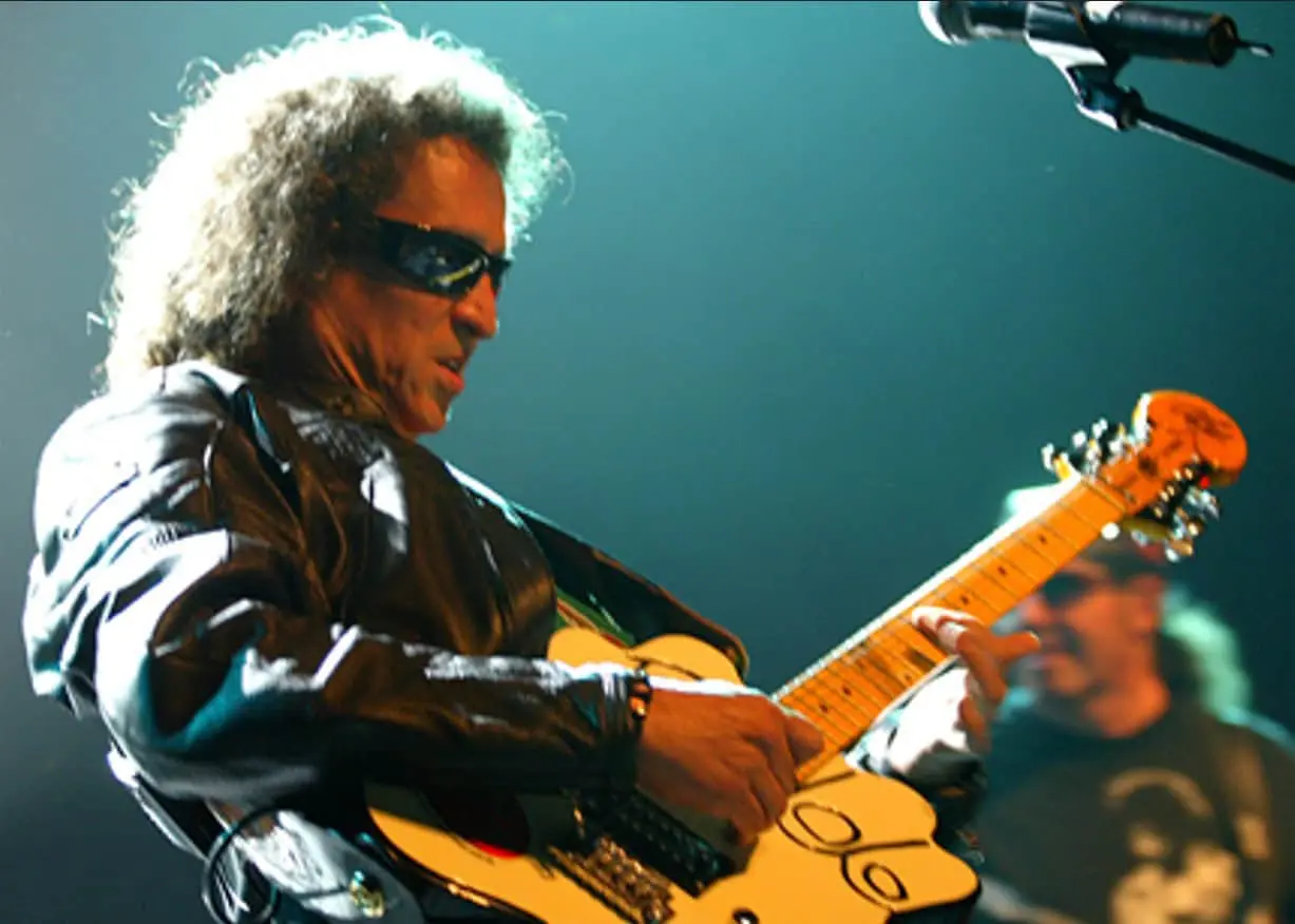 Alex Lora, es el cantante poblano con más reconocimiento en el país con su revolución rockera. Foto: Cortesía.