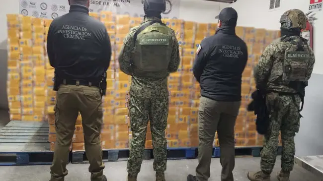 Ejército, GN y FGR decomisan más de 4 toneladas de metanfetamina en Rosarito.