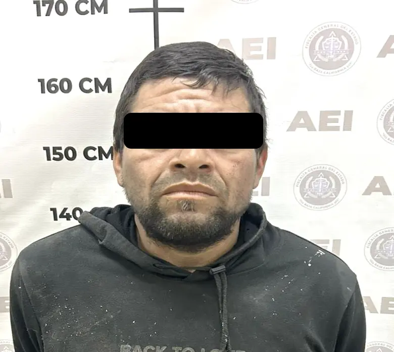 Hombre detenido en Baja California.