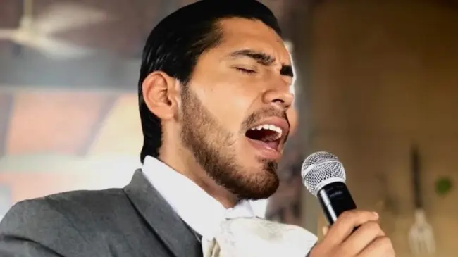 Martín Carrillo es uno de los cantantes de música ranchera con gran talento. Foto: Dinora Jocelyn Velázquez Rivera