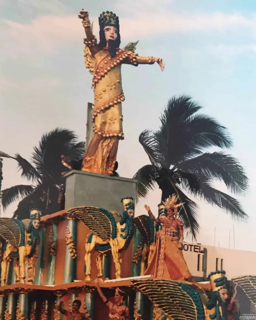 Carnaval Mazatlán 2025. Así lució la presidente de Mazatlán Estrella Palacio cuando fue reina del carnaval en 2001