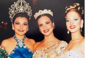 Carnaval Mazatlán 2025. Así lució la alcaldesa Estrella Palacios cuando fue reina del Carnaval en 2001