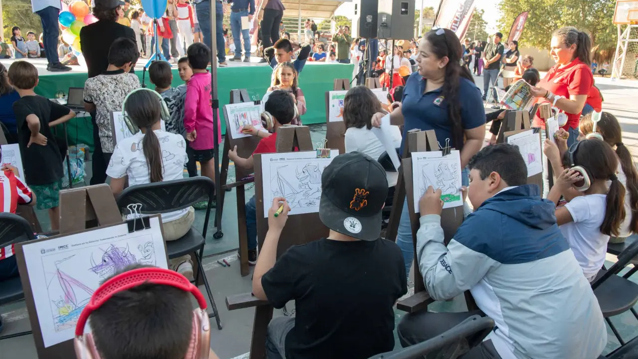Culiacán: Ayuntamiento organiza festejo por el 38 aniversario de la colonia 5 de Febrero.
