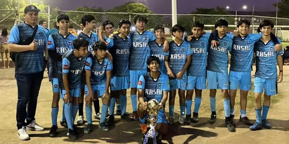 Los integrantes del Club de Fútbol Rasac, te esperan para que formes parte del equipo. Foto: Cortesía.