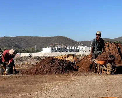 Ladrilleros de Loma de Rodriguera: Un oficio artesanal que trasciende generaciones en Culiacán