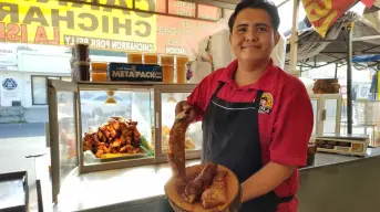 Con solo 23 años, Macario ha convertido su pasión por la buena comida en un negocio familiar en Culiacán