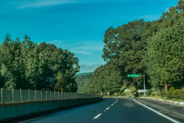 Los costos de caseta son necesarios para el mantenimiento de las carreteras. Foto: iStock. 