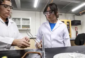 Aumenta 51% participación de mujeres en la ciencia sinaloense