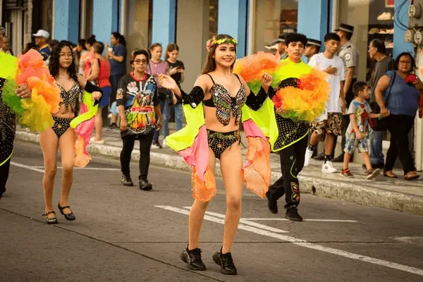 Vive la experiencia del Carnaval de Veracruz 2025. Foto: Shutterstock.