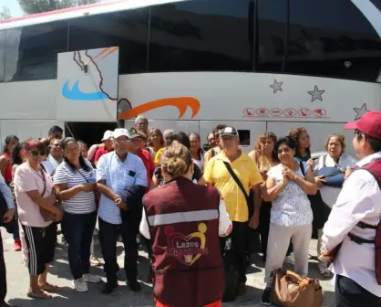 Primer grupo de adultos mayores viaja a EE.UU. con el programa "Lazos Migrante" en Guerrero