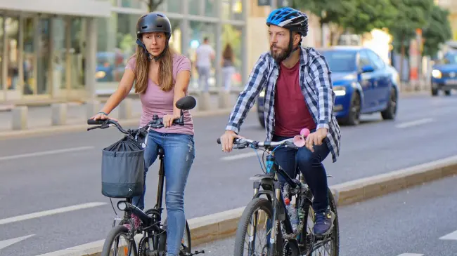 Ciclistas. Foto. Pixabay.