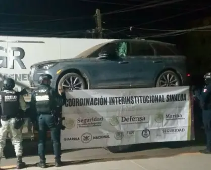 Decomisan una camioneta Lincoln con municiones en Culiacán