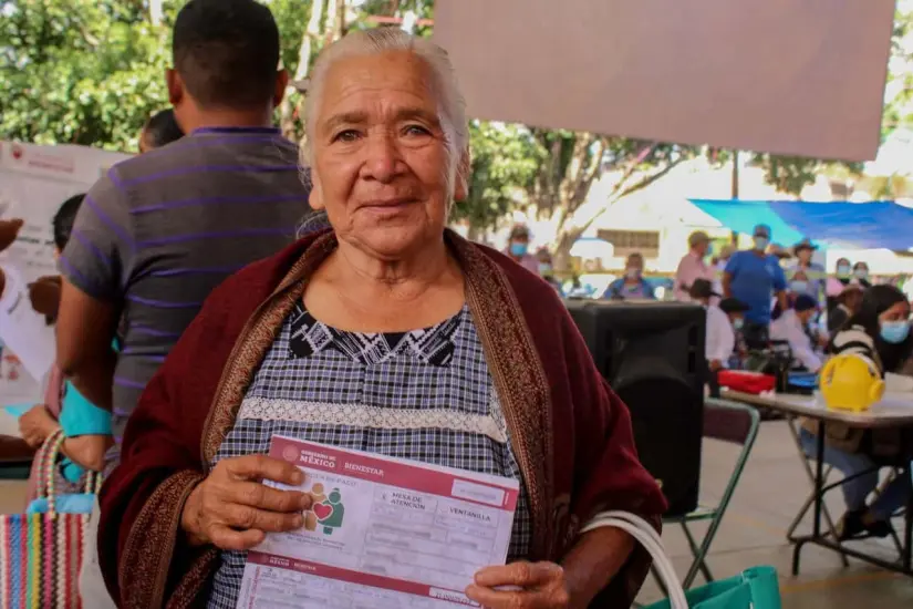 A través de la Pensión del Bienestar de Adultos Mayores se pagan 6200 pesos de manera bimestral. Foto: Cortesía