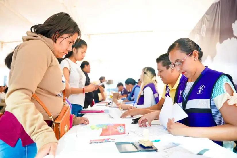 Tarjeta Violeta entregará un apoyo total de 15 mil pesos al año. Foto: Cortesía