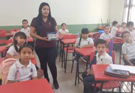 Primaria Alturas del Sur refuerza la seguridad escolar con donación de primeros auxilios