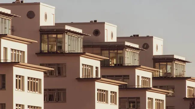 Casas modernas. Imagen. Pixabay.