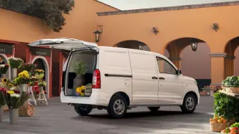 Chevrolet Tornado Van 2025 LS: una camioneta poderosa y accesible con descuento de $33 mil pesos