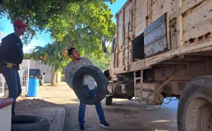 Culiacán avanza en la lucha contra el dengue con campaña de descacharrización en la colonia 21 de Marzo