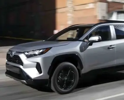 Toyota RAV4 2025 llega a México: precios, versiones y características del SUV más vendido