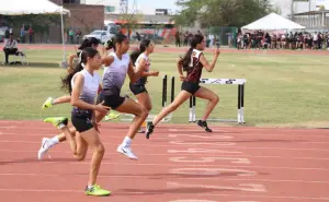 Culiacán arrasa con 135 medallas en Atletismo en la fase estatal CONADE 2025