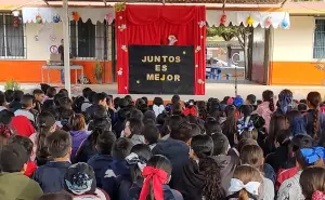 Alan descubre su voz en el III Festival Estudiantil de Teatro de Navolato