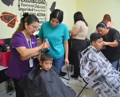 Un grupo de mujeres en la colonia 5 de Febrero en Culiacán se preparan para un futuro próspero a través del corte y peinado