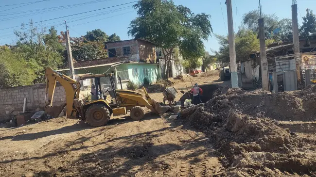 Luego de más de 30 años de espera, por fin se concreta una mejora significativa en la infraestructura de la colonia popular, que ya era altamente demandada. Foto: Juan Madrigal