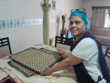 Alba Rosa Olivas cubre de sabor y aroma con el pan de mujer en Villa Juárez