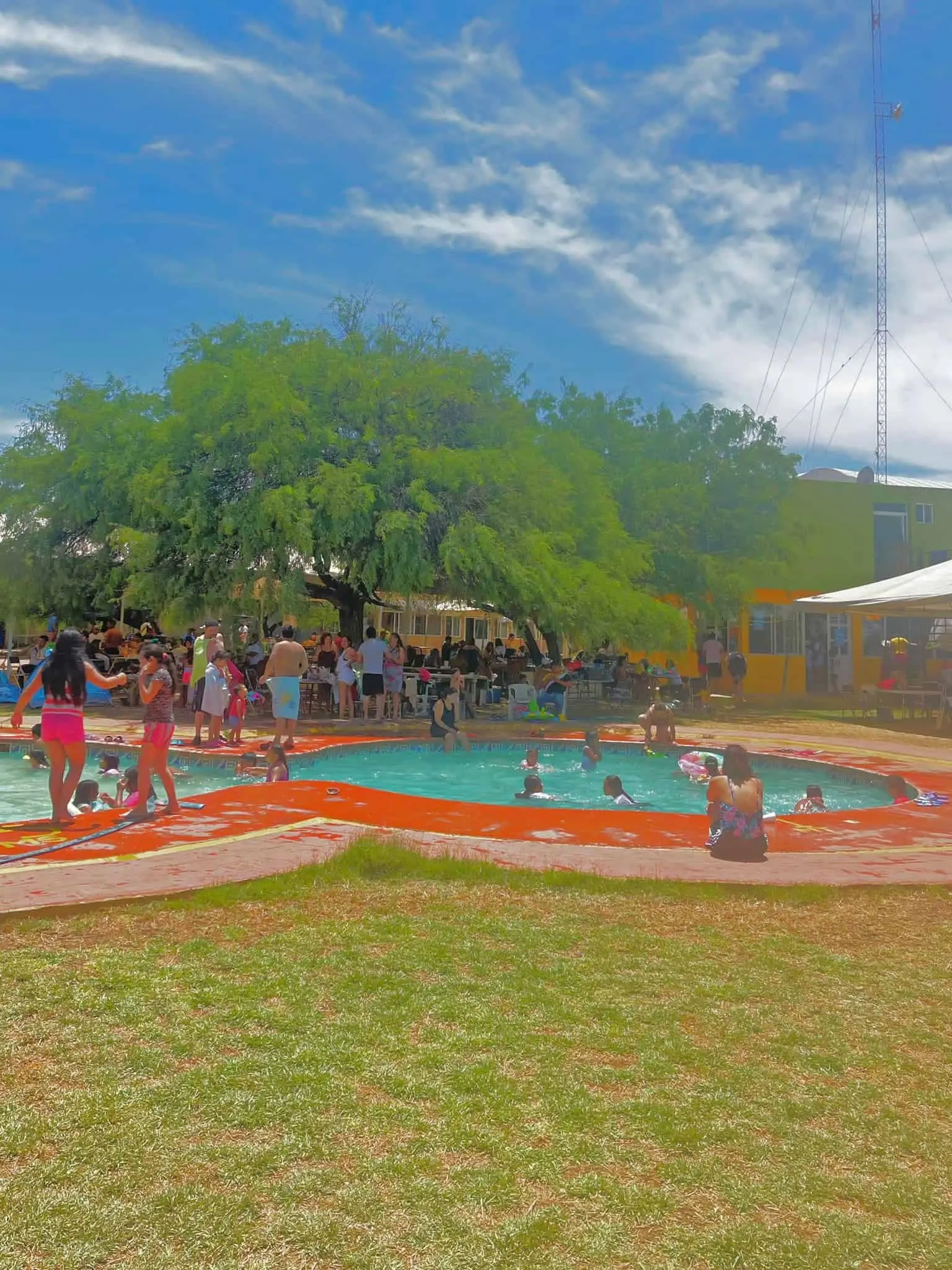 Aguas termales Foto: Balneario 5ta estación 