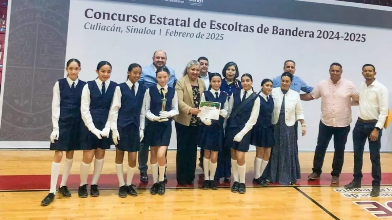 Con disciplina y civismo, Primaria Lázaro Cárdenas brilla en el concurso de escoltas que se organizó en el Parque Revolución en Culiacán.