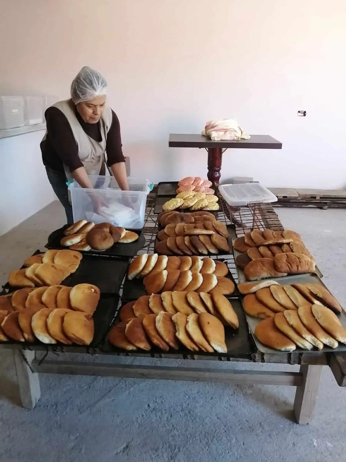 Pan recién salido del horno, un deleite para consumidores