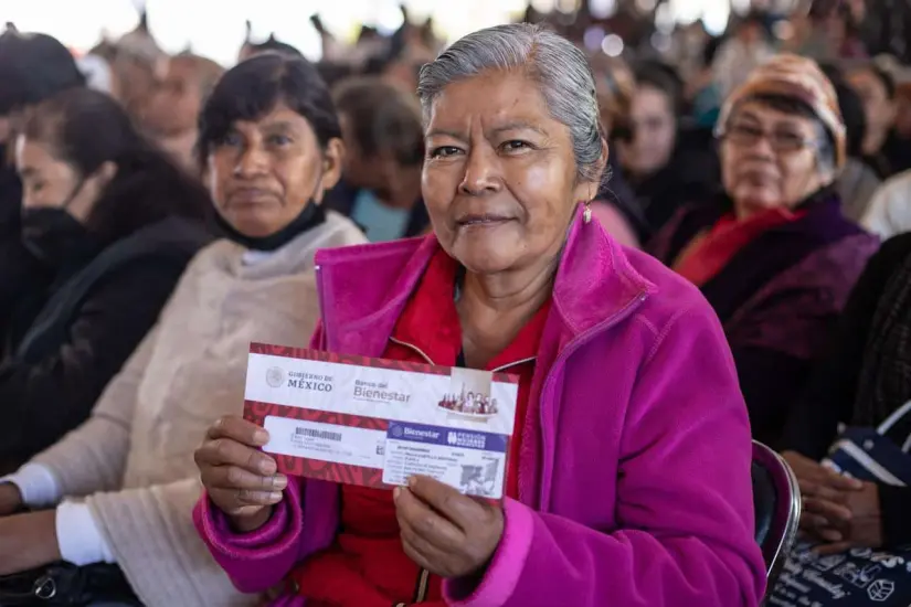 Este programa es universal, por lo que todos los adultos mayores tienen derecho a él. Foto: Gobierno de México. 