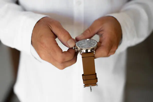 No te olvides de ajustar tus relojes. Foto: iStock. 