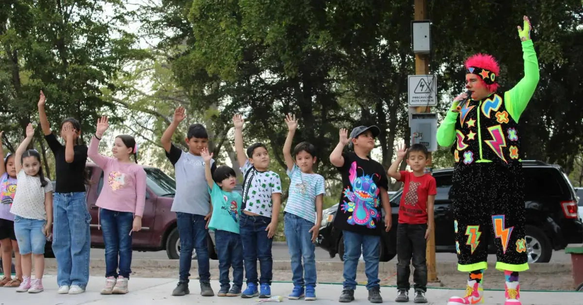 ¡Divertido, juguetón, travieso! El payasito Tetulín llena de risas y alegría el Parque Culiacán 87