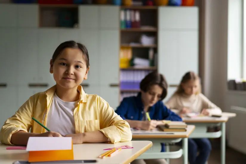 Apoyo a estudiantes de Preescolar, Primaria y Secundaria. Foto: Freepik 